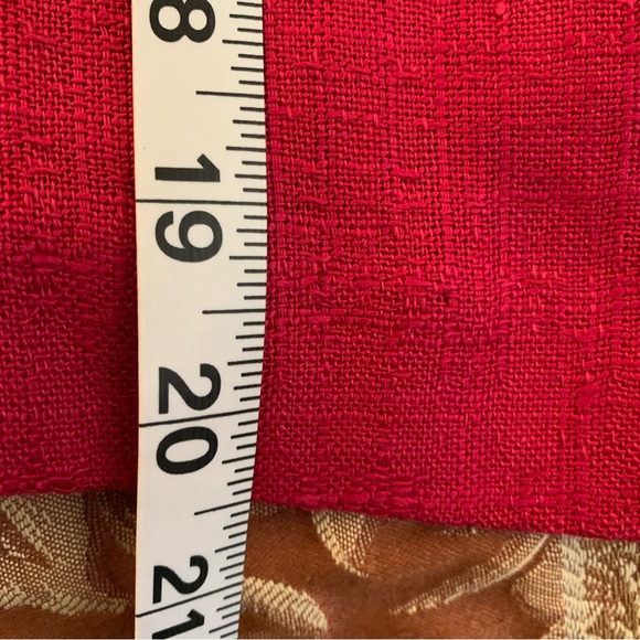 NORTON MCNAUGHTON. Red jacket, cropped. Button closure. Perfect for even… - Picture 5 of 7